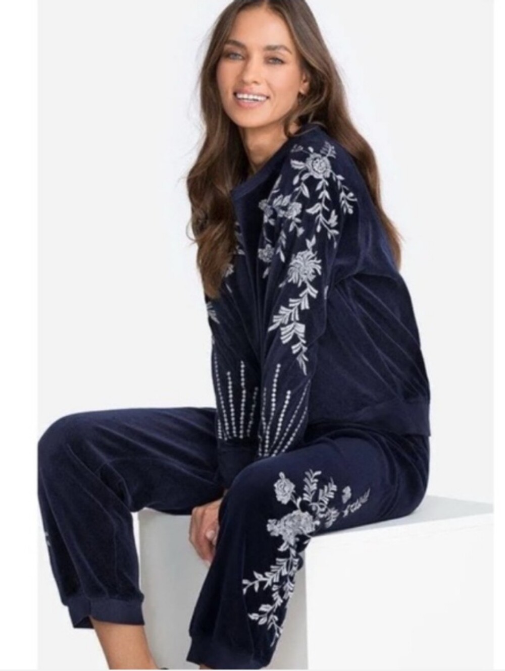 Johnny Was Leona Navy Embroidered Velvet Velour Two Piece Set Size Medium